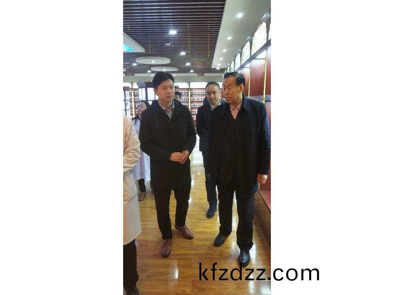 標本(ben)館對外(wai)交(jiao)流