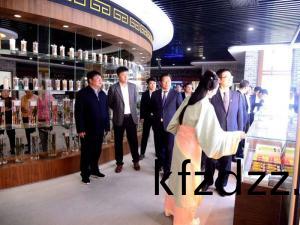 標本(ben)館對(dui)外交(jiao)流